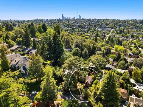 View/Area - 307 36th Ave E, Seattle, WA 98112 photo 3 of 3