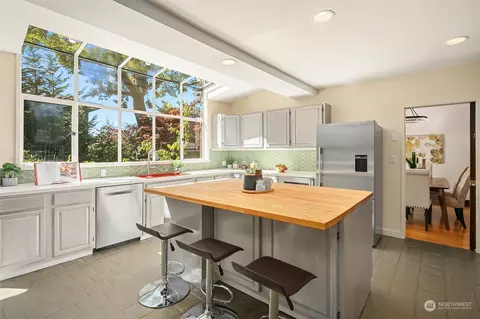 Kitchen - 307 36th Ave E, Seattle, WA 98112 photo 1 of 4