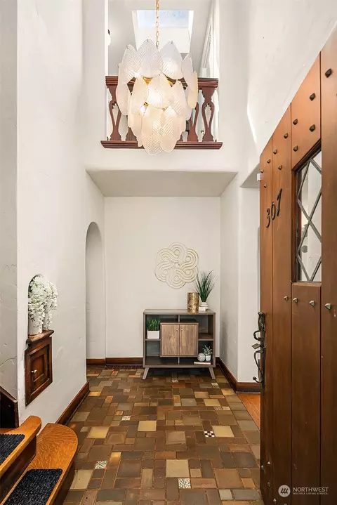 Entry Way - 307 36th Ave E, Seattle, WA 98112 photo 1 of 2