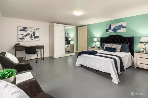 Bedroom - 307 36th Ave E, Seattle, WA 98112 photo 4 of 5