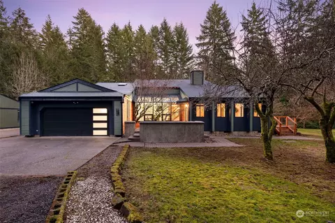 10506 Courtney Ln NE, Poulsbo, WA 98370