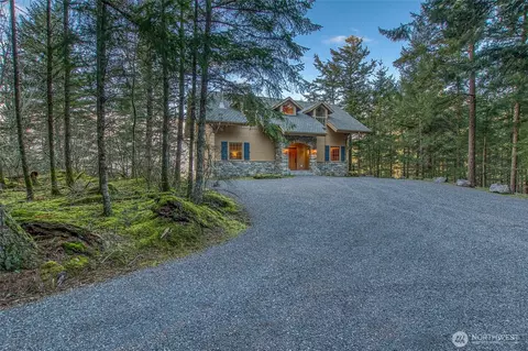 493 Shadow Rd, Eastsound, WA 98245