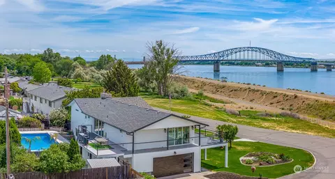 3821 W Havstad St, Pasco, WA 99301