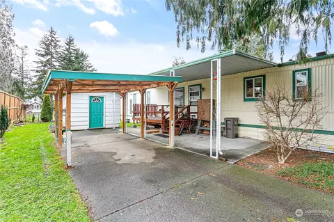 301 Laird Pl #301, Burlington, WA 98233