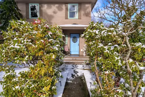 3410 W 4th St, Anacortes, WA 98221