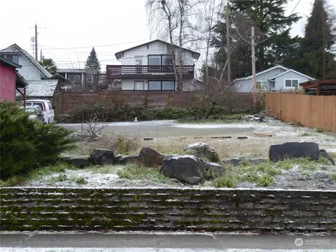 Exterior - 5302 N 49th St, Ruston, WA 98407 photo 3 of 5