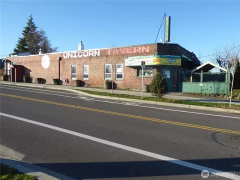 Exterior - 5302 N 49th St, Ruston, WA 98407 photo 2 of 5