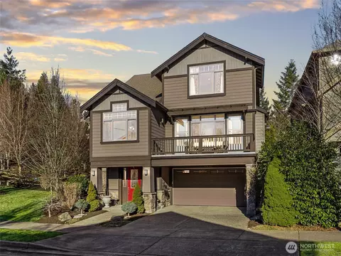 6810 Pinehurst Ave SE, Snoqualmie, WA 98065