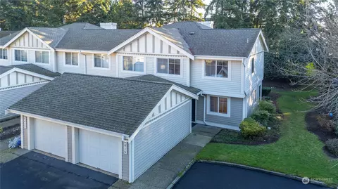 5415 S 234th St #6-4, Kent, WA 98032