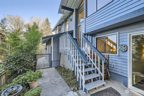 4107 SW Othello St, Seattle, WA 98136