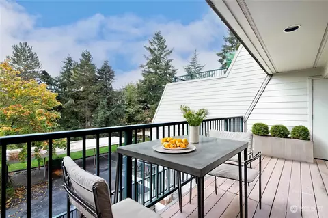 8845 166th Ave NE #B202, Redmond, WA 98052