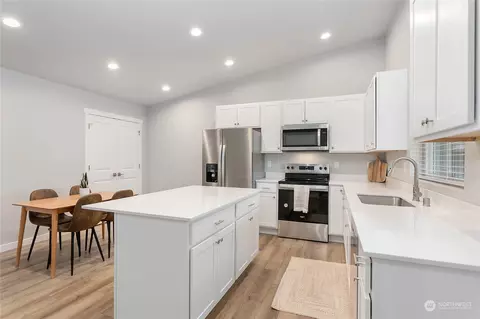 Kitchen - 312 Everson Rd #B, Everson, WA 98247 photo 3 of 3