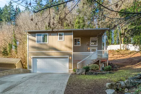 91 NE Burt Ct, Belfair, WA 98528