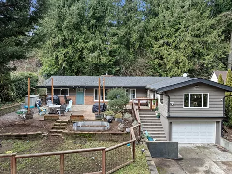 1301 Corbet Dr NW, Bremerton, WA 98312
