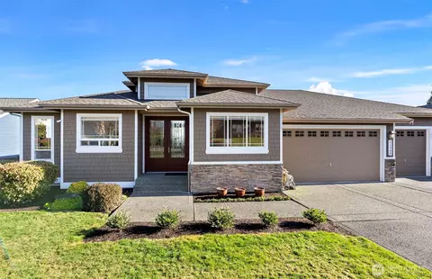 11542 NE Skyward Loop, Kingston, WA 98346