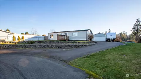 807 Nottingham Dr SE, Lacey, WA 98503