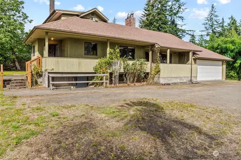 805 Schaffran Rd, Castle Rock, WA 98611