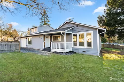 910 87th Dr NE, Lake Stevens, WA 98258