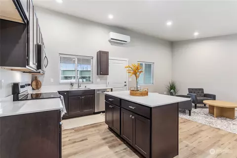 Kitchen - 314 Everson Rd #F, Everson, WA 98247 photo 3 of 4