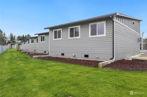 Exterior - 314 Everson Rd #F, Everson, WA 98247 photo 3 of 5