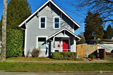 809 S 45th St, Tacoma, WA 98418