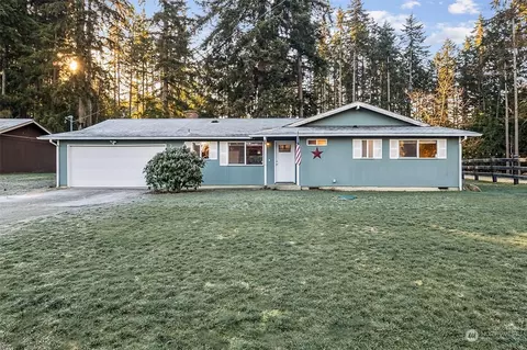21410 106th St E, Buckley, WA 98321