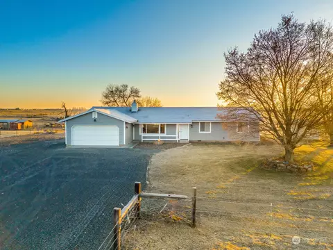 7132 M Rd NE, Moses Lake, WA 98837