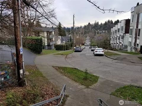 2602 E Thomas St, Seattle, WA 98112 photo 6