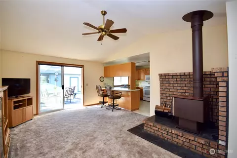 345 N Ninth Ave, Sequim, WA 98382 photo 9