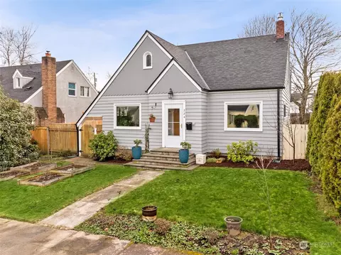 224 S 60th St, Tacoma, WA 98408