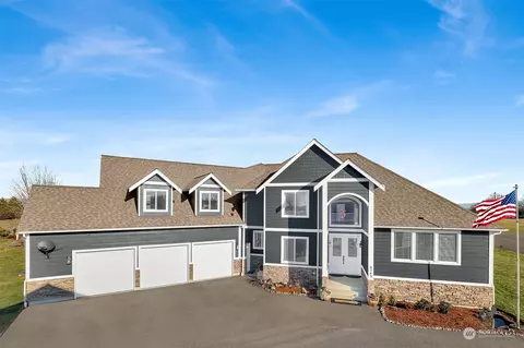 6743 Family Hill Ln, Ferndale, WA 98248