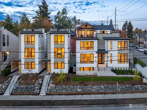 450 NE 40th St, Seattle, WA 98105
