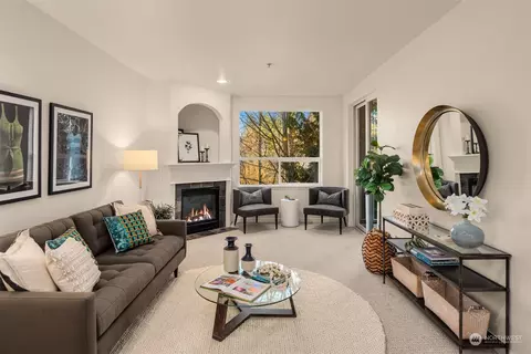 12530 Admiralty Way #K203, Everett, WA 98204