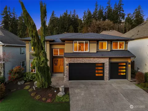 19468 SE 28th Pl, Sammamish, WA 98075