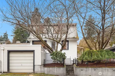 11753 25th Ave NE, Seattle, WA 98125