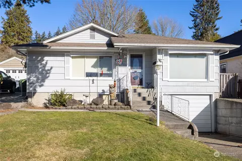 309 Regents Blvd, Fircrest, WA 98466