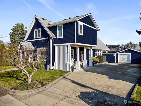 409 5th St NW, Puyallup, WA 98371