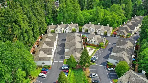 View/Area - 1600 121st St SE #E101, Everett, WA 98208 photo 6 of 6