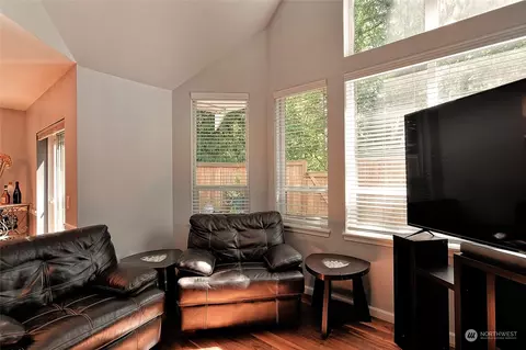 Living - 1600 121st St SE #E101, Everett, WA 98208 photo 3 of 3