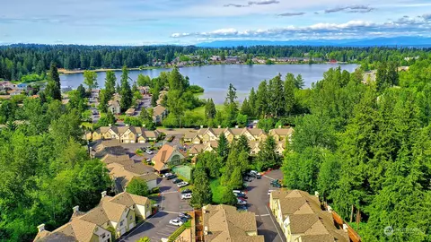 View/Area - 1600 121st St SE #E101, Everett, WA 98208 photo 4 of 6
