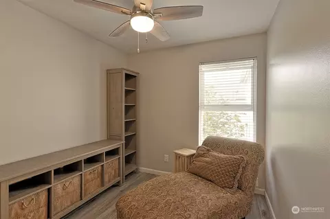 Bedroom - 1600 121st St SE #E101, Everett, WA 98208 photo 5 of 5