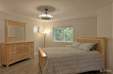 Bedroom - 1600 121st St SE #E101, Everett, WA 98208 photo 1 of 5