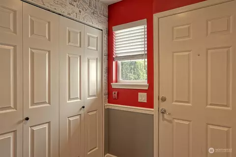 Entry Way - 1600 121st St SE #E101, Everett, WA 98208 photo 1 of 3