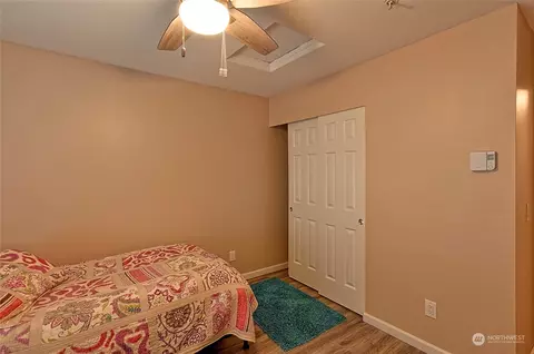 Bedroom - 1600 121st St SE #E101, Everett, WA 98208 photo 4 of 5