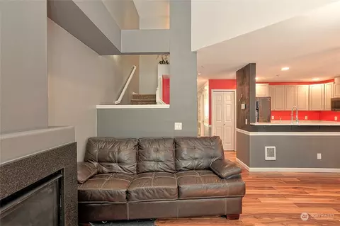 Living - 1600 121st St SE #E101, Everett, WA 98208 photo 2 of 3