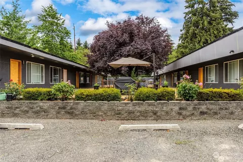 6807 6809 Lakewood Dr SW, University Place, WA 98467