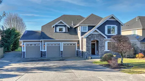 21620 29th St E, Lake Tapps, WA 98391