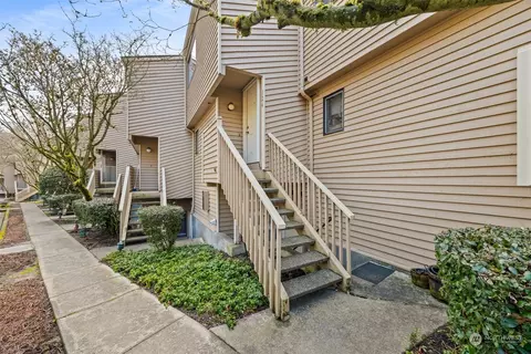 12040 96th Ave NE #124, Kirkland, WA 98034
