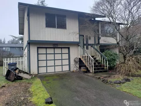 3685 Westminster Dr SE, Port Orchard, WA 98366
