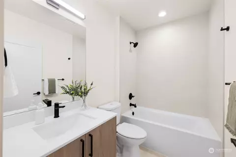 203 11th Ave E, Seattle, WA 98102 photo 11